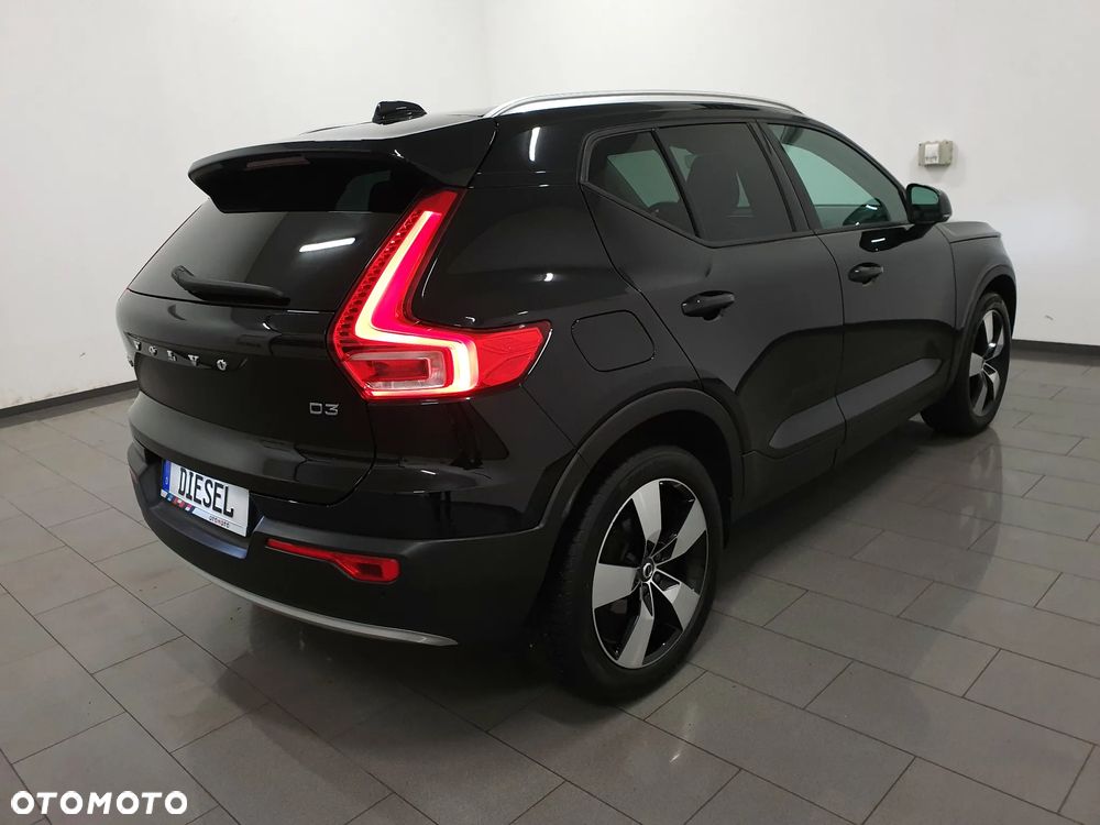 Volvo XC 40 D3 R-Design - 6