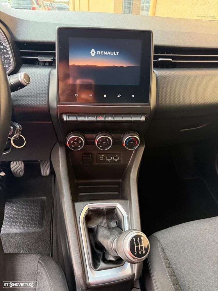 Renault Clio 1.0 TCe Techno Bi-Fuel - 8