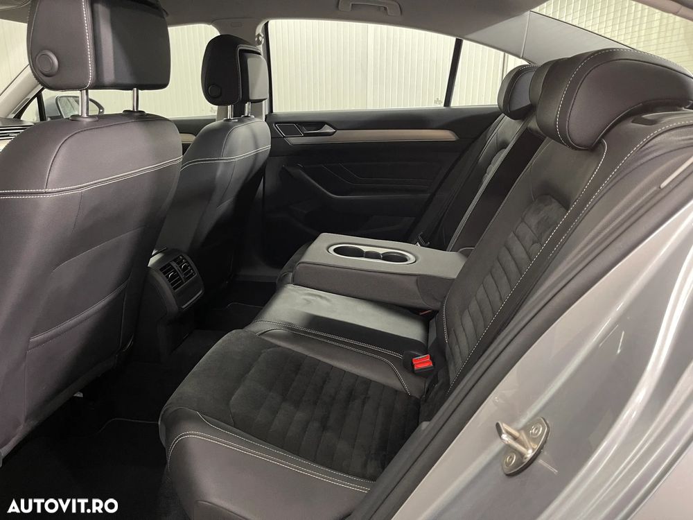 Volkswagen Passat 2.0 TDI DSG Highline - 11