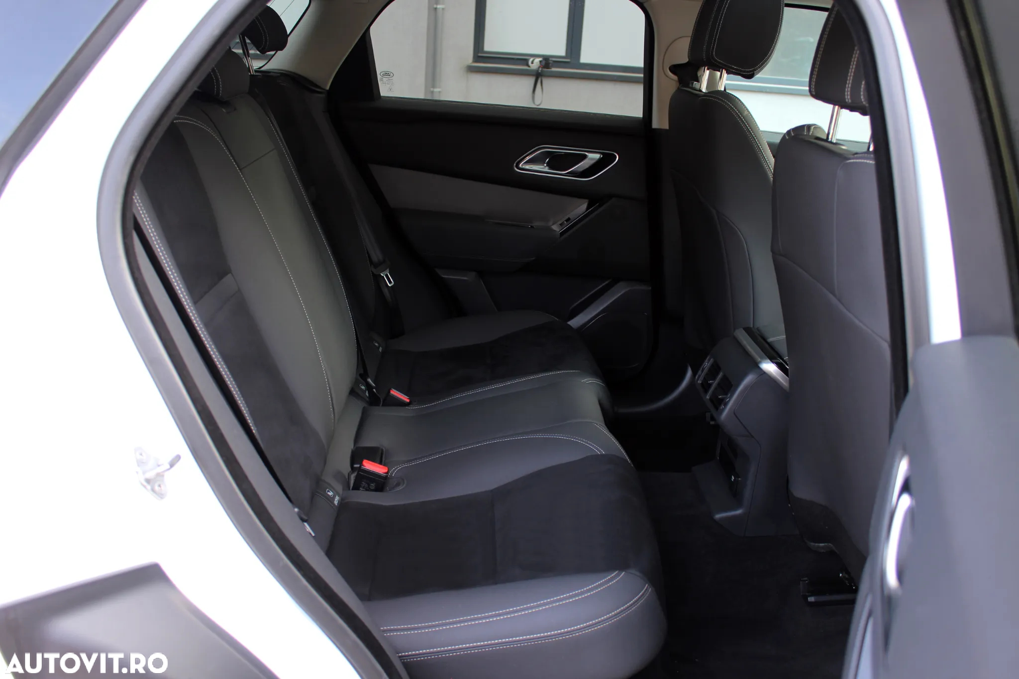 Land Rover Range Rover Velar 2.0 R-Dynamic HSE - 8