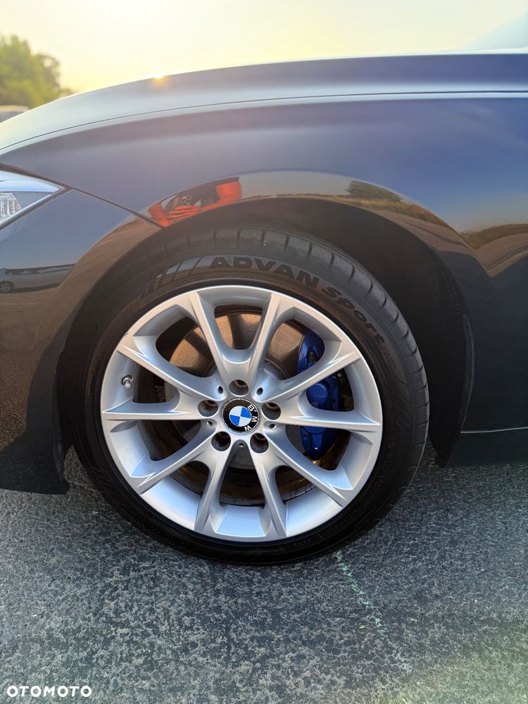 BMW Seria 3 320d xDrive - 17