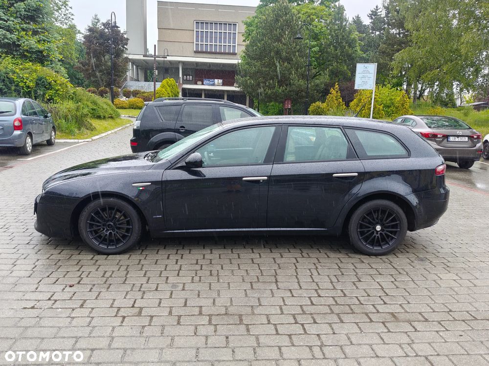 Alfa Romeo 159 1.9 JTDM 8V DPF Distinctive - 15