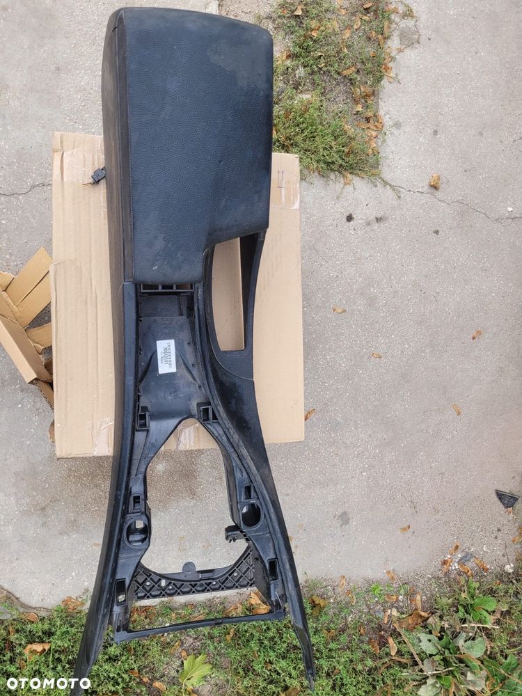 Podłokietnik tunel  bmw e90 - 4