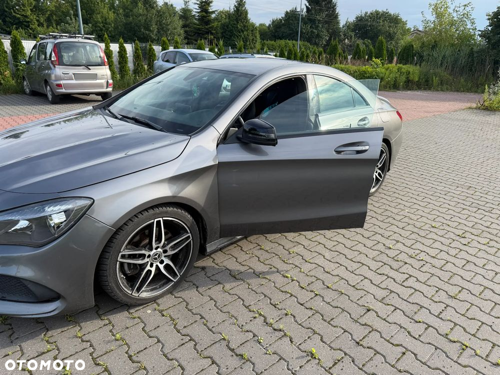 Mercedes-Benz CLA 250 7G-DCT AMG Line - 5