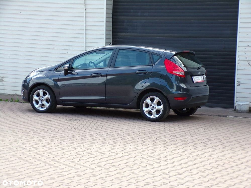 Ford Fiesta - 15