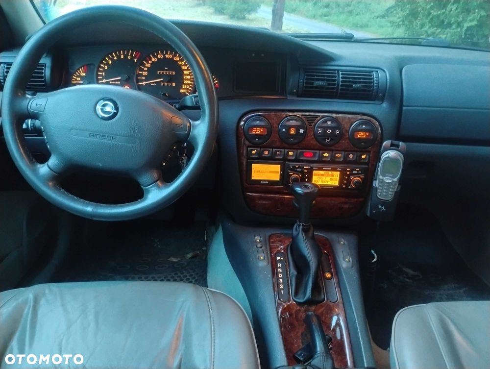 Opel Omega - 8