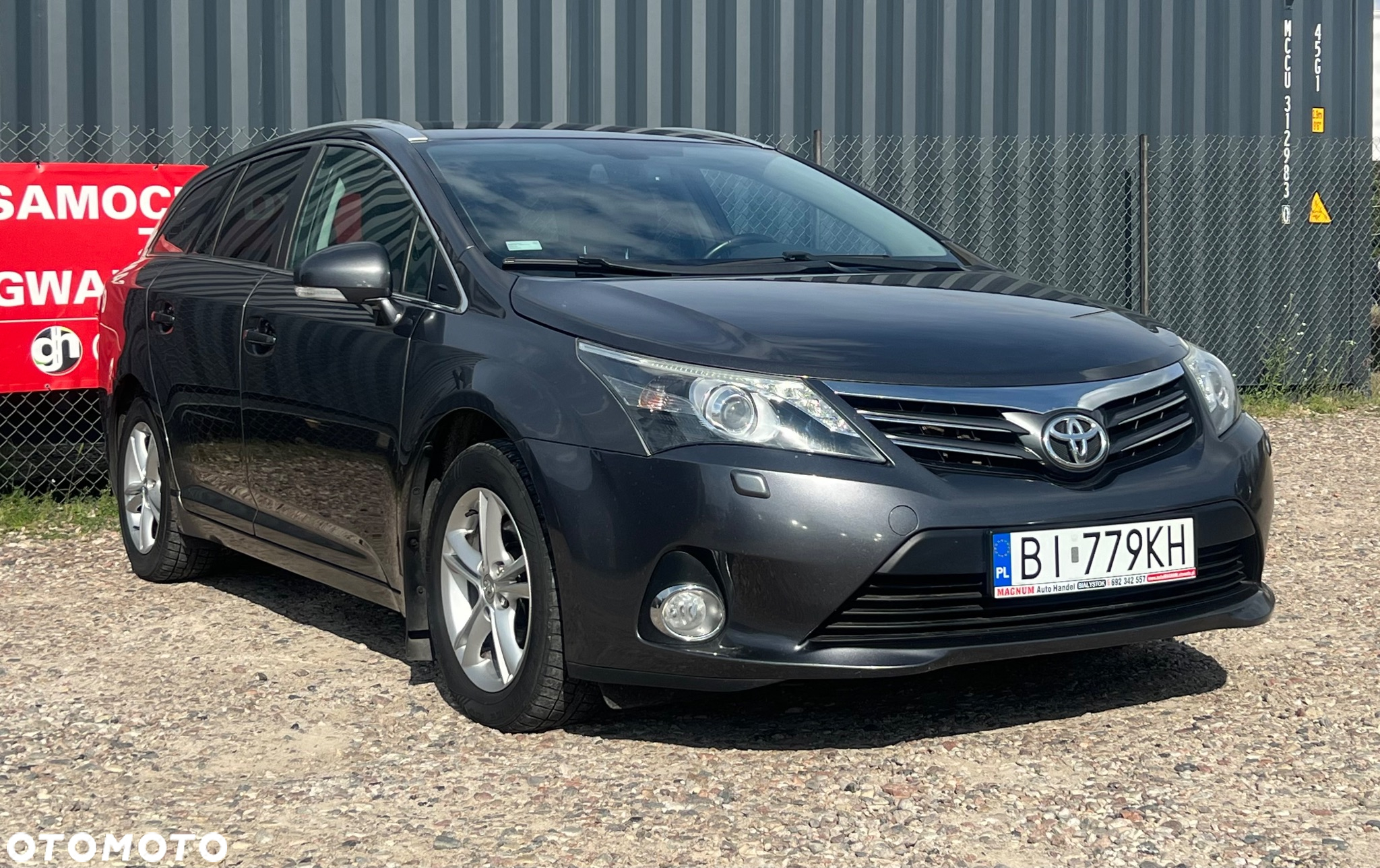 Toyota Avensis Combi 2.0 D-4D Executive - 28