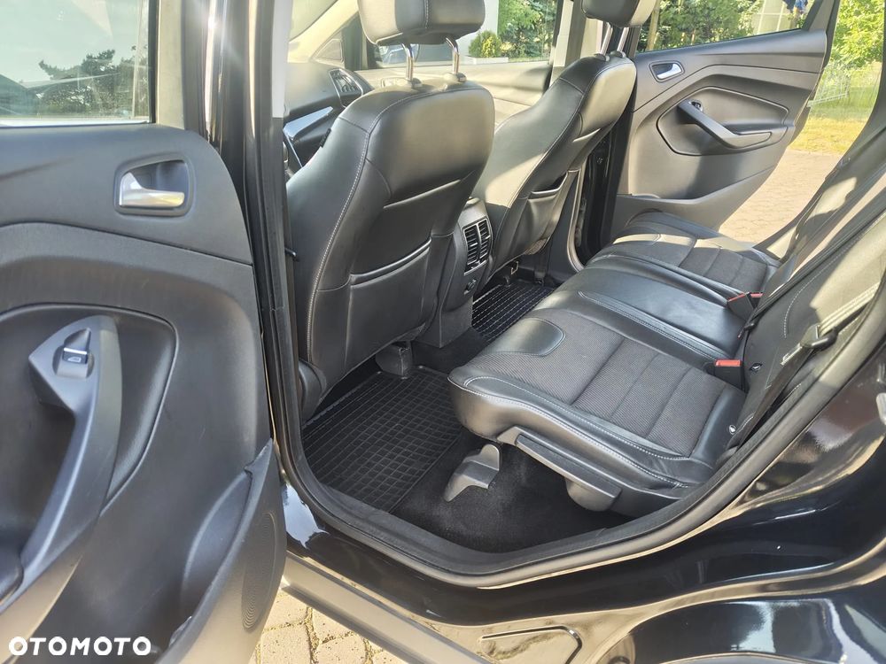 Ford Kuga 2.0 TDCi 4x4 Titanium - 13