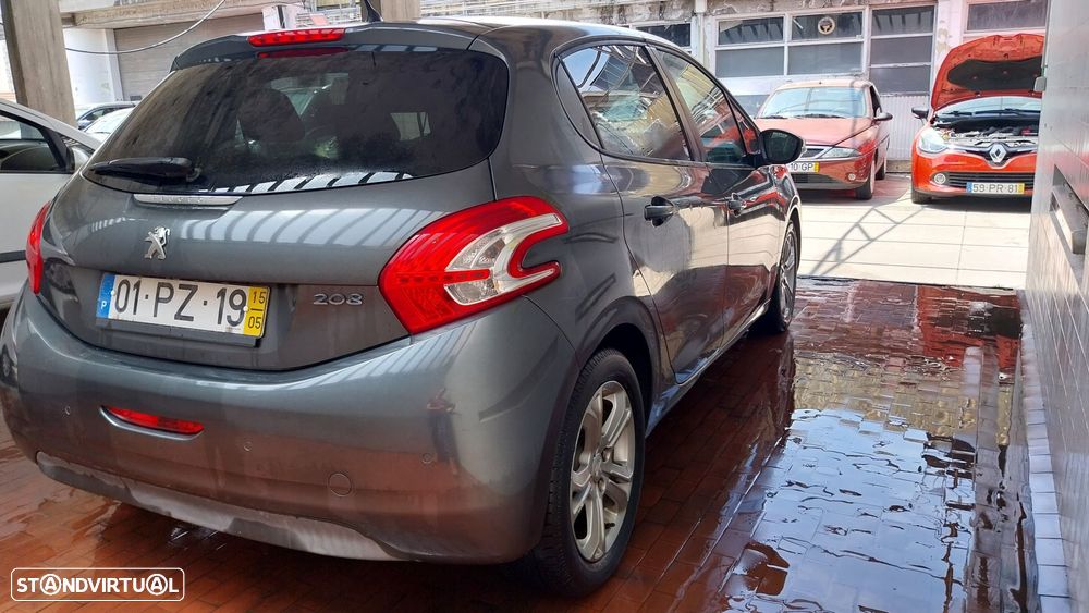 Peugeot 208 1.2 PureTech Active - 18