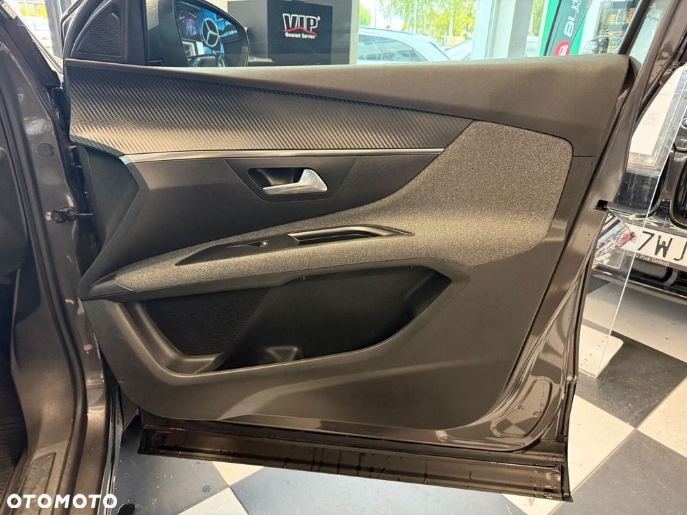 Peugeot 5008 - 16