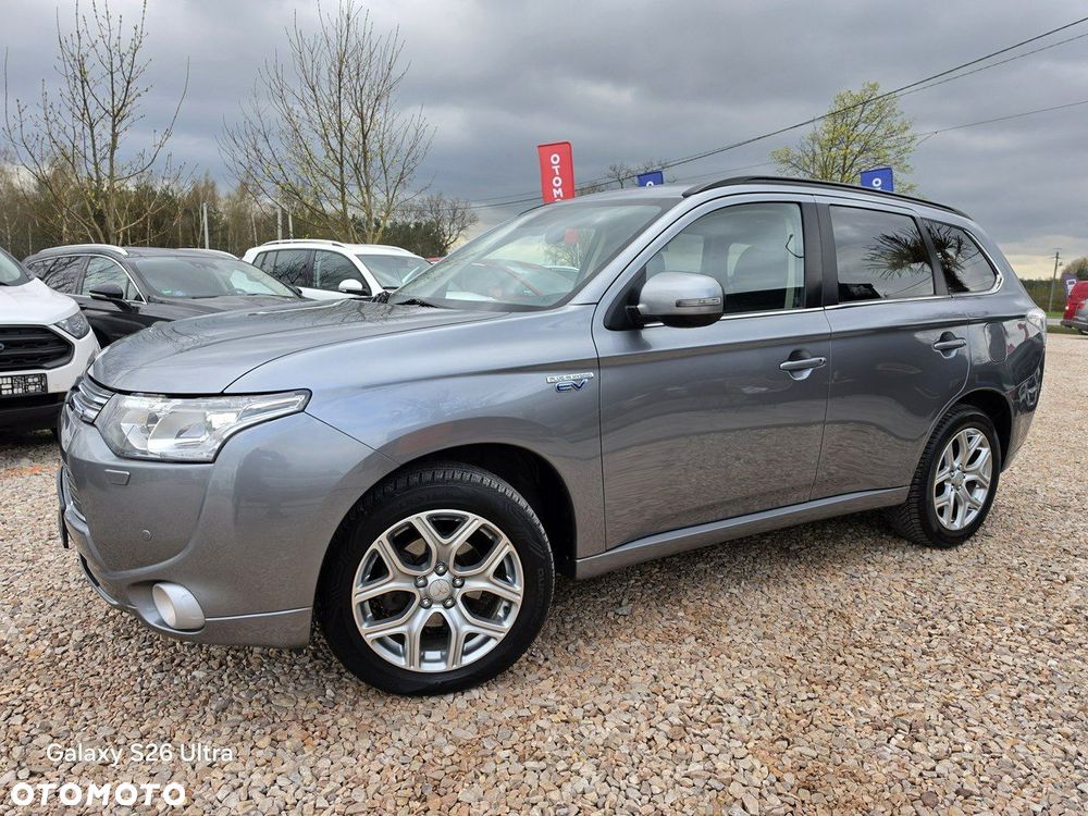 Mitsubishi Outlander - 13