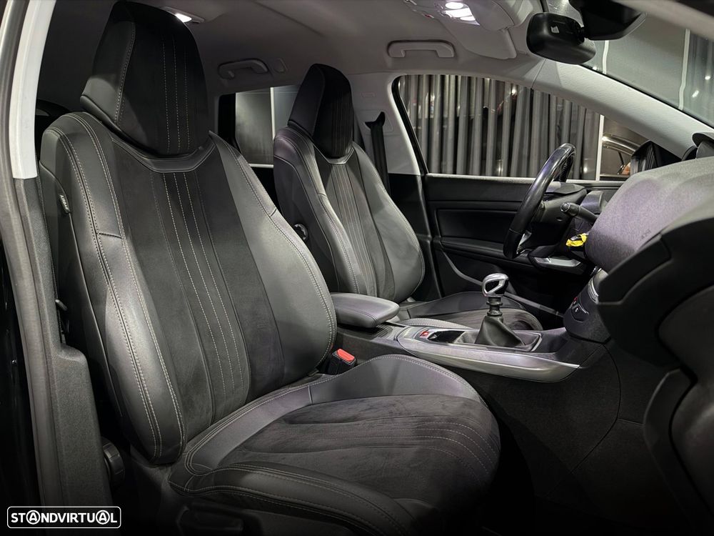 Peugeot 308 SW 1.2 PureTech GT Line - 29