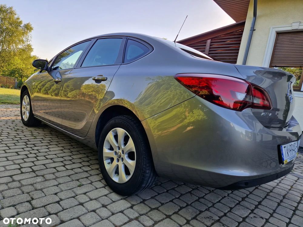 Opel Astra 1.6 Active EU6 - 25