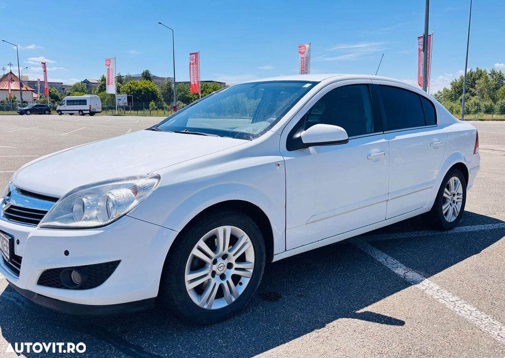 Opel Astra 1.7 CDTI Elegance - 2