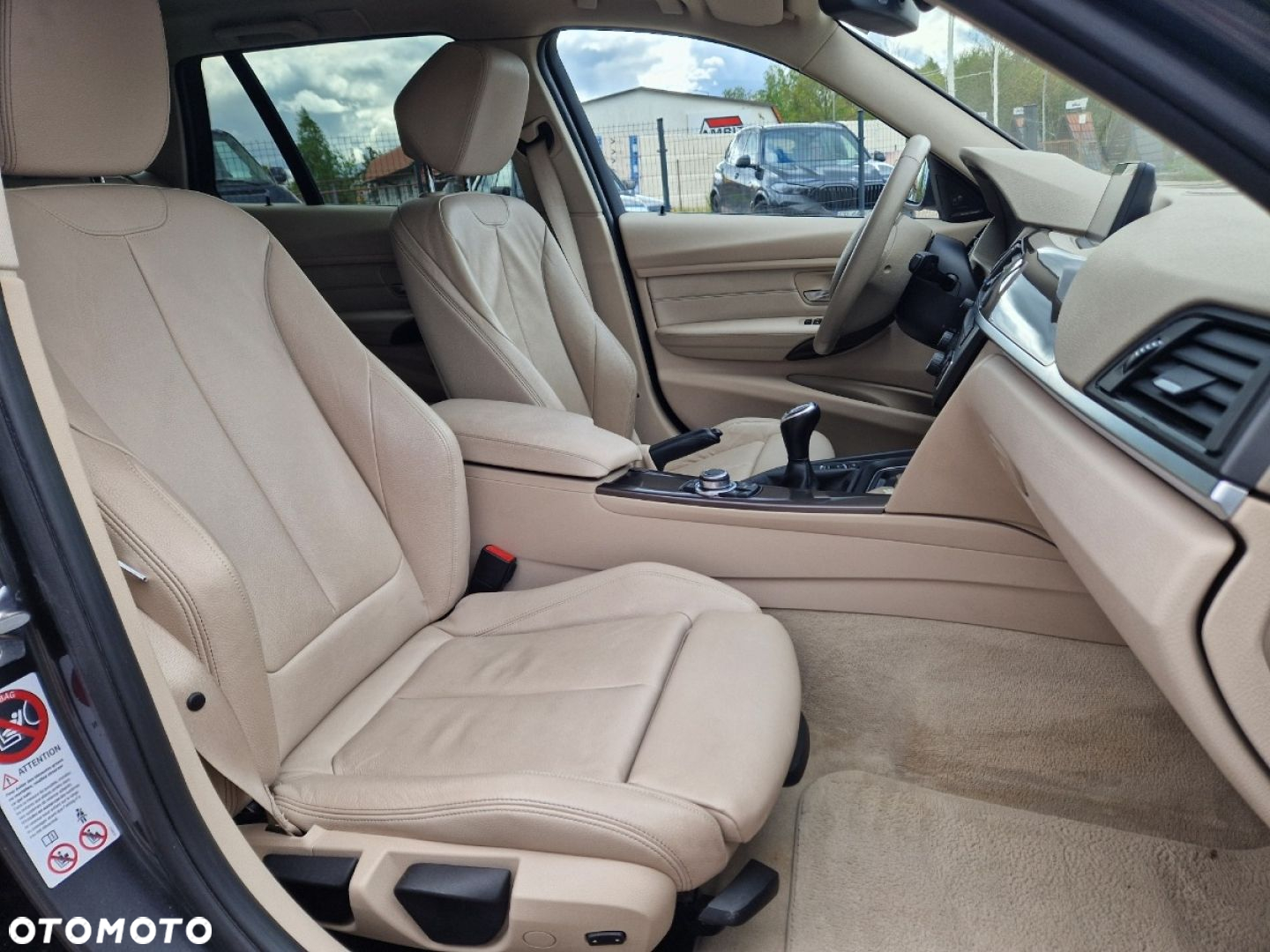 BMW Seria 3 318d Touring Modern Line - 22