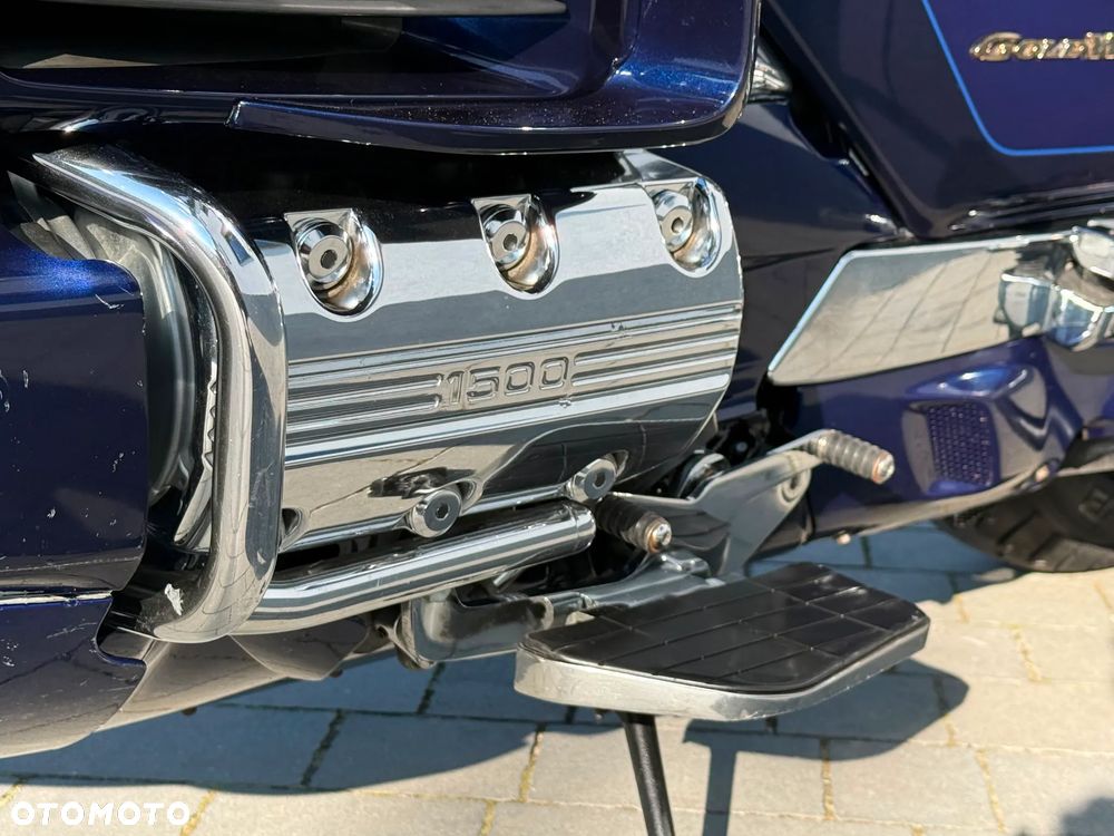 Honda GL - 12