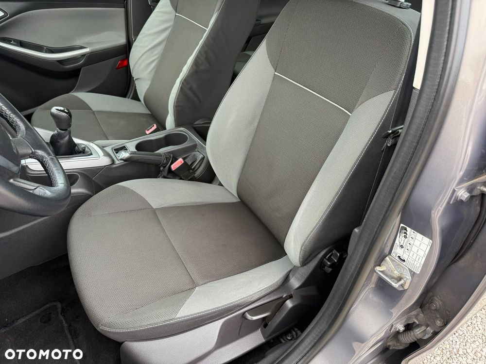 Ford Focus - 21