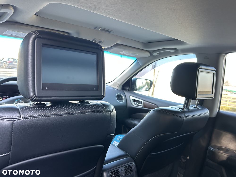 Nissan Pathfinder - 18
