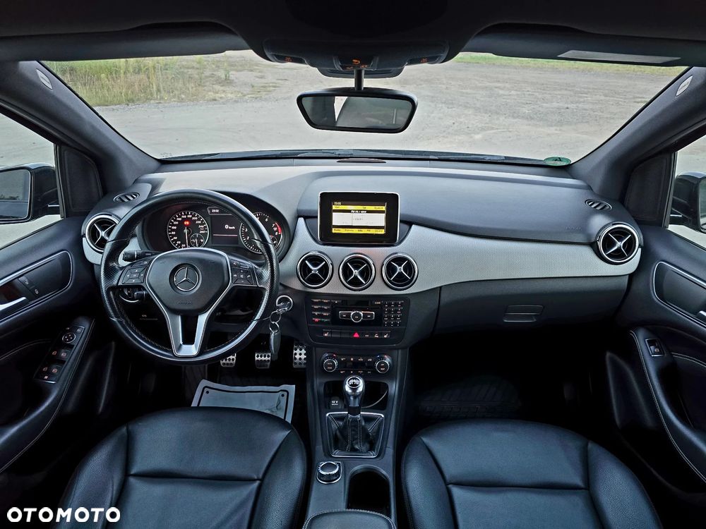 Mercedes-Benz Klasa B 200 BlueEFFICIENCY Edition 1 - 37