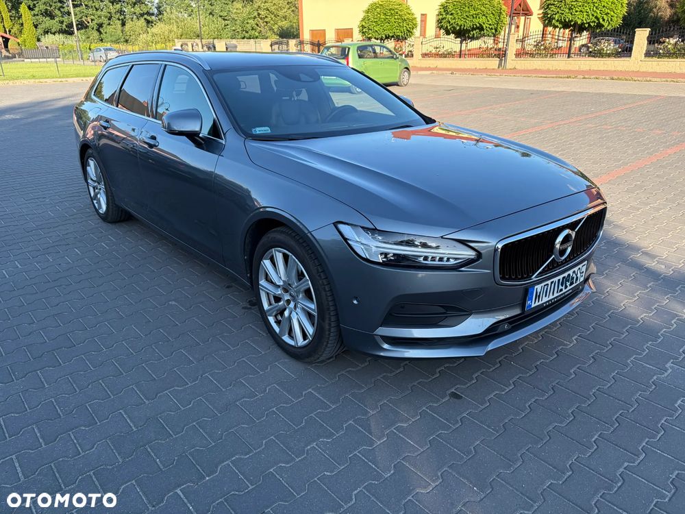 Volvo V90 D4 Momentum - 5
