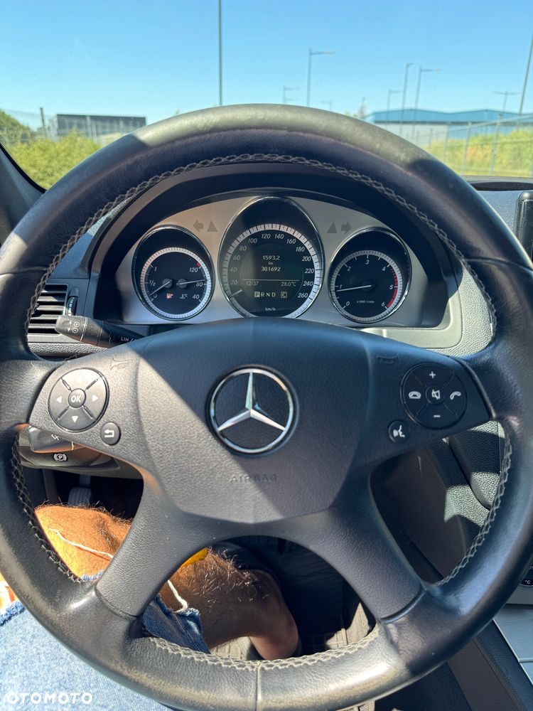 Mercedes-Benz Klasa C 200 CDI DPF Automatik Avantgarde - 15