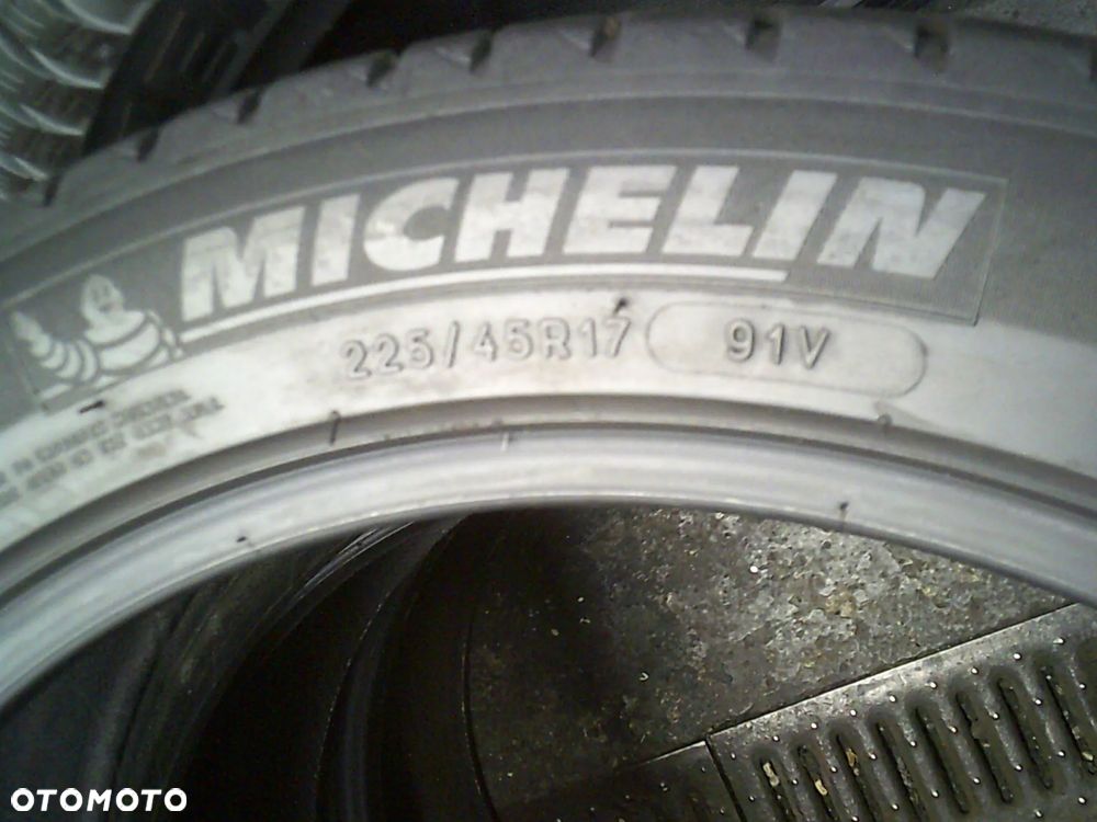 2x MICHELIN Primacy 3 225/45R17 4,9mm 5,3mm 2023 - 3