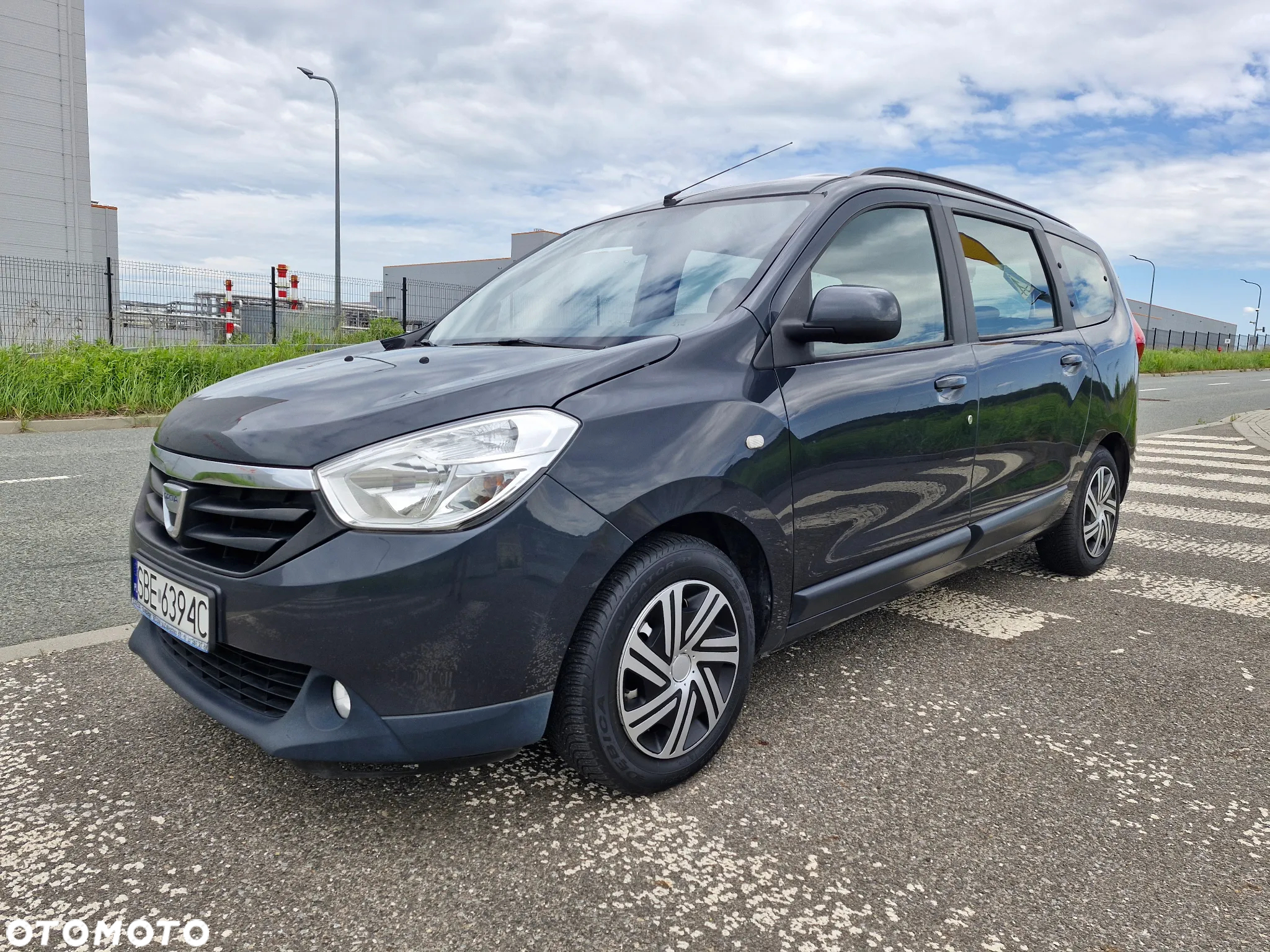 Dacia Lodgy 1.6 SCe Ambiance S&S - 3