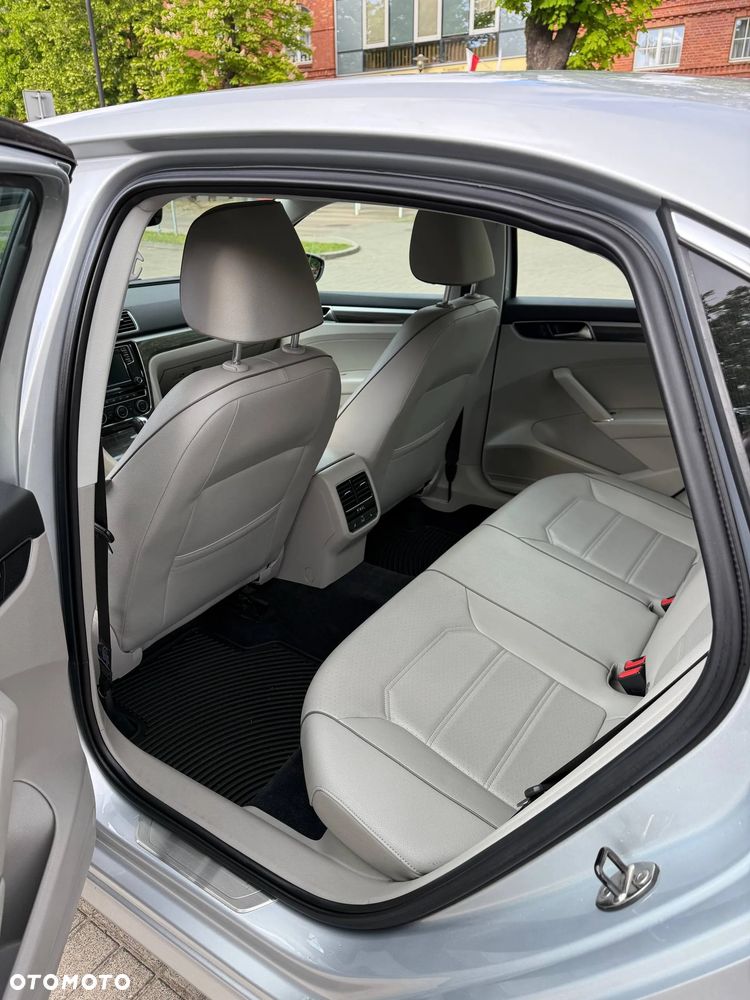 Volkswagen Passat 1.8 TSI BMT Highline DSG - 12