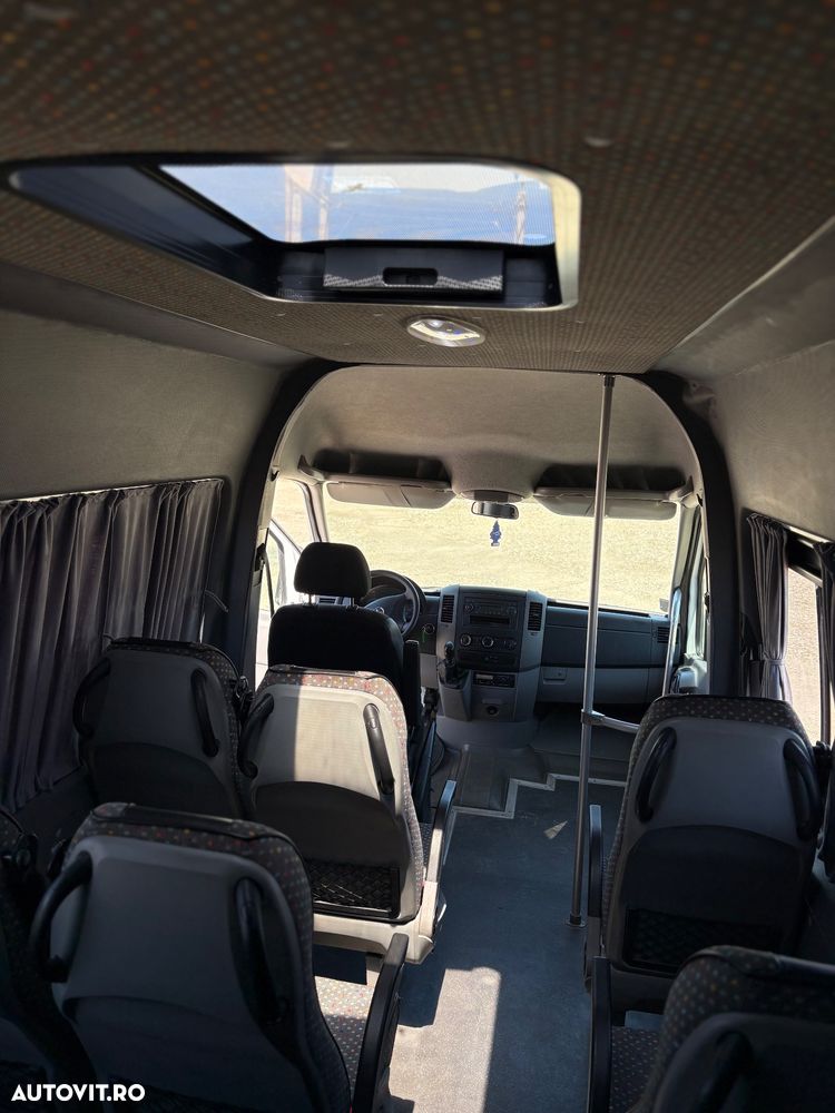 Mercedes-Benz Sprinter - 14