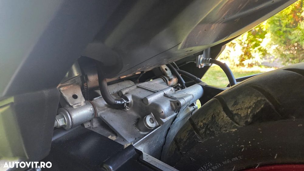 Suzuki AN 400 Burgman - 20