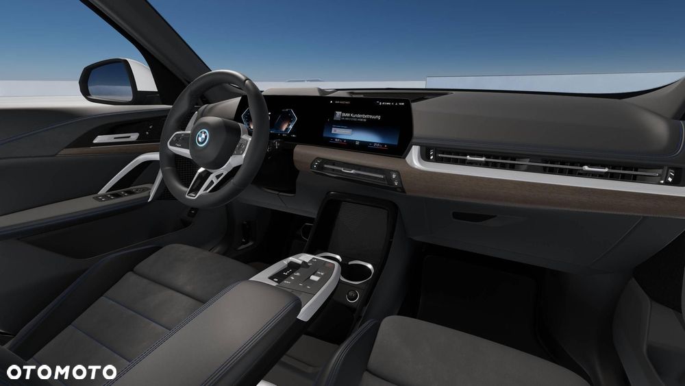 BMW iX1 eDrive20 66.5kWh M Sport - 8