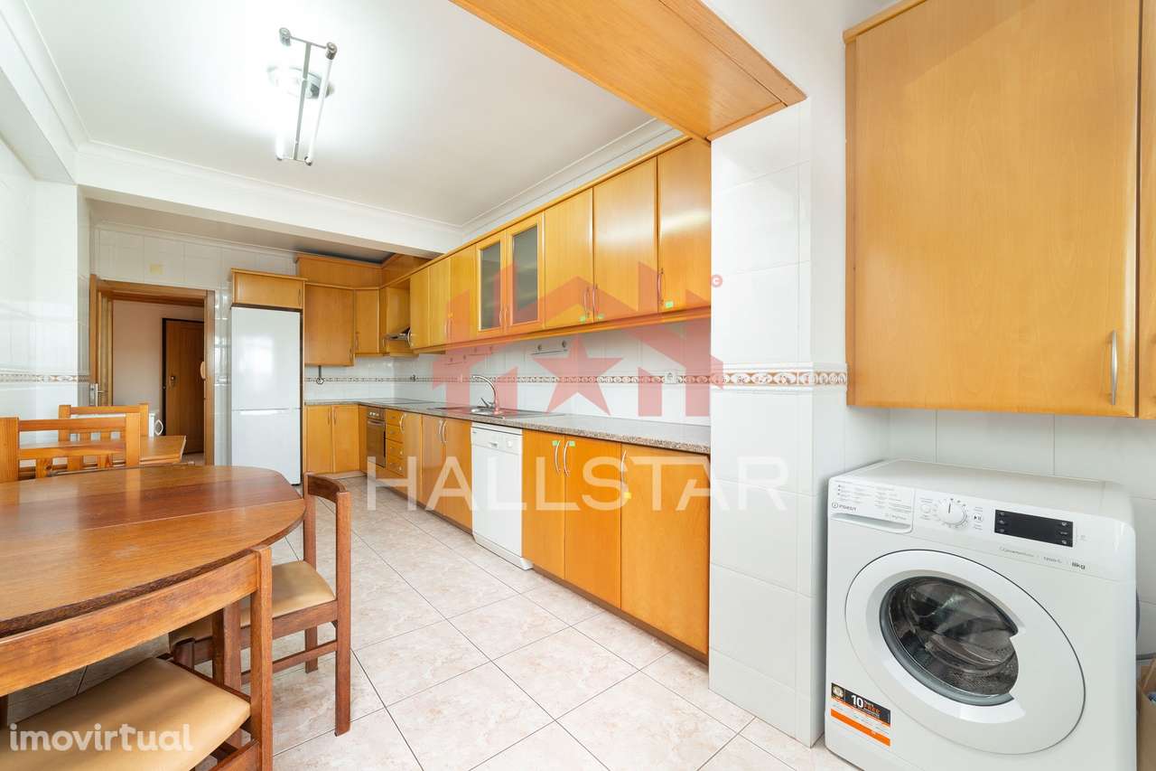 Apartamento T3 / Arrendamento / Cozinha Equipada / Rua Miguel Torga / - Grande imagem: 3/23