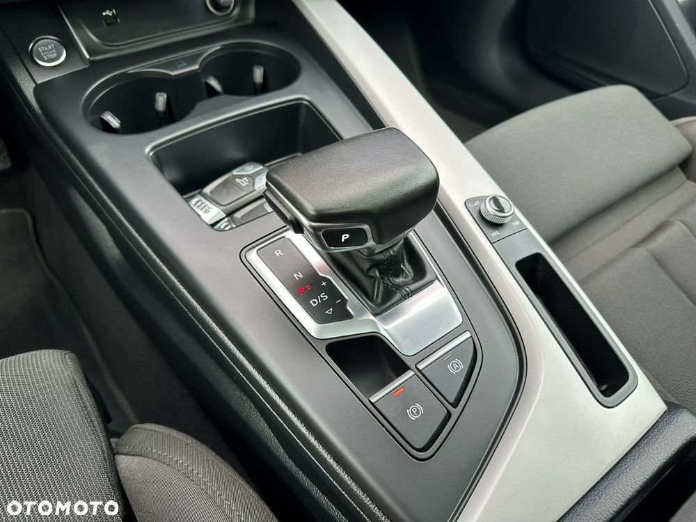 Audi A4 Avant 40 TDI quattro S tronic - 28
