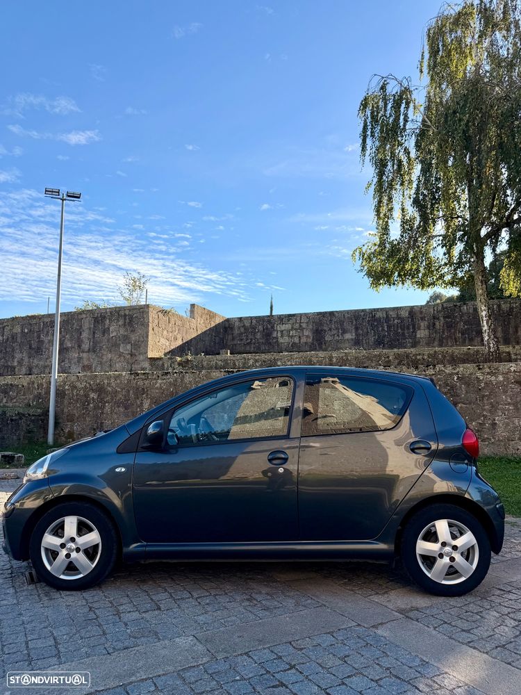 Toyota Aygo 1.0 + AC - 5