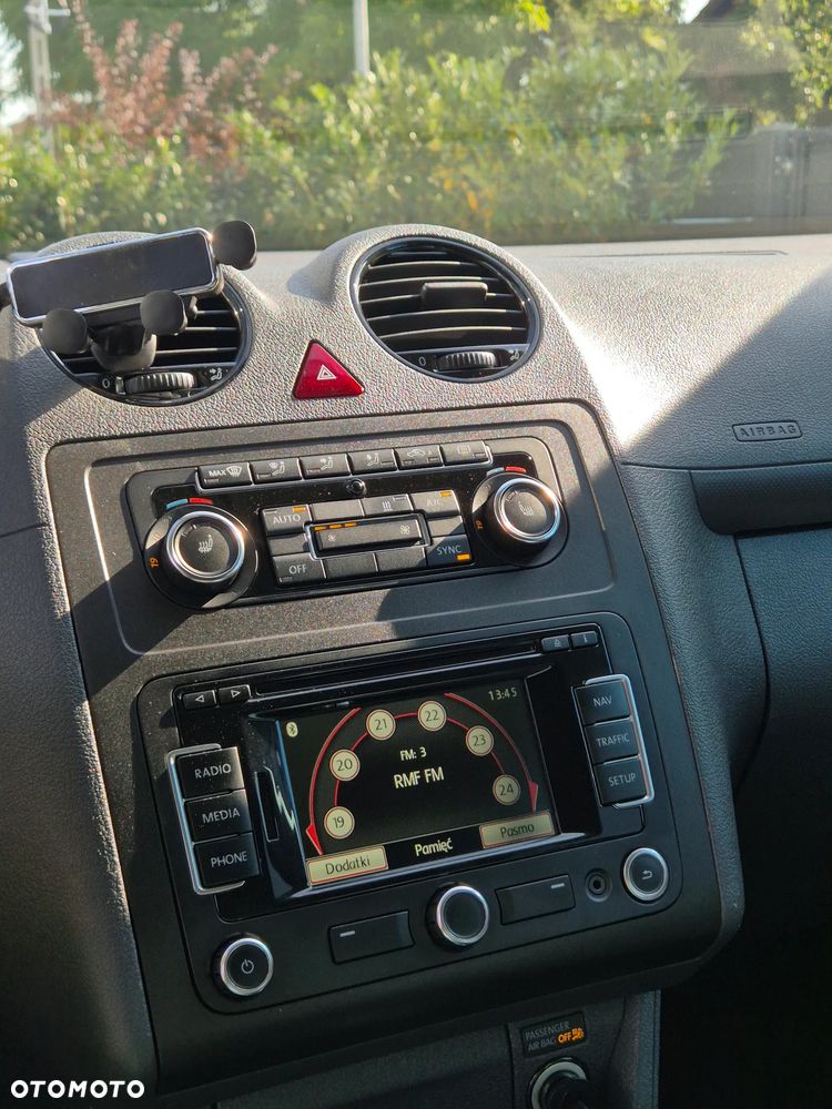 Volkswagen Caddy Comfortline Edition 4Motion DSG - 24
