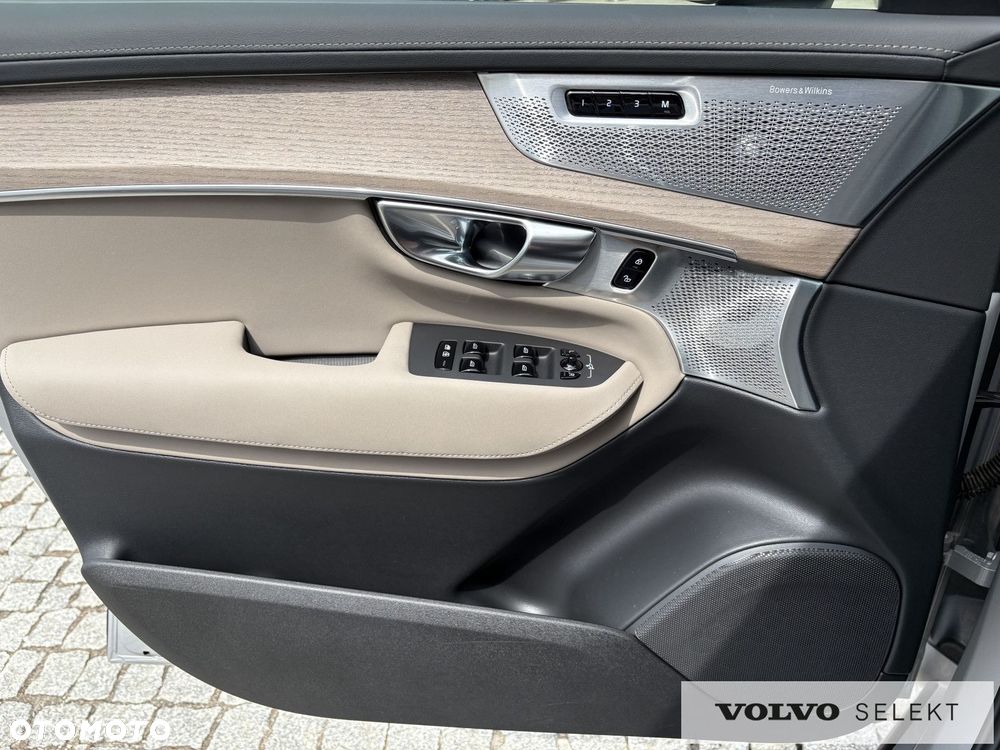 Volvo XC 90 - 20