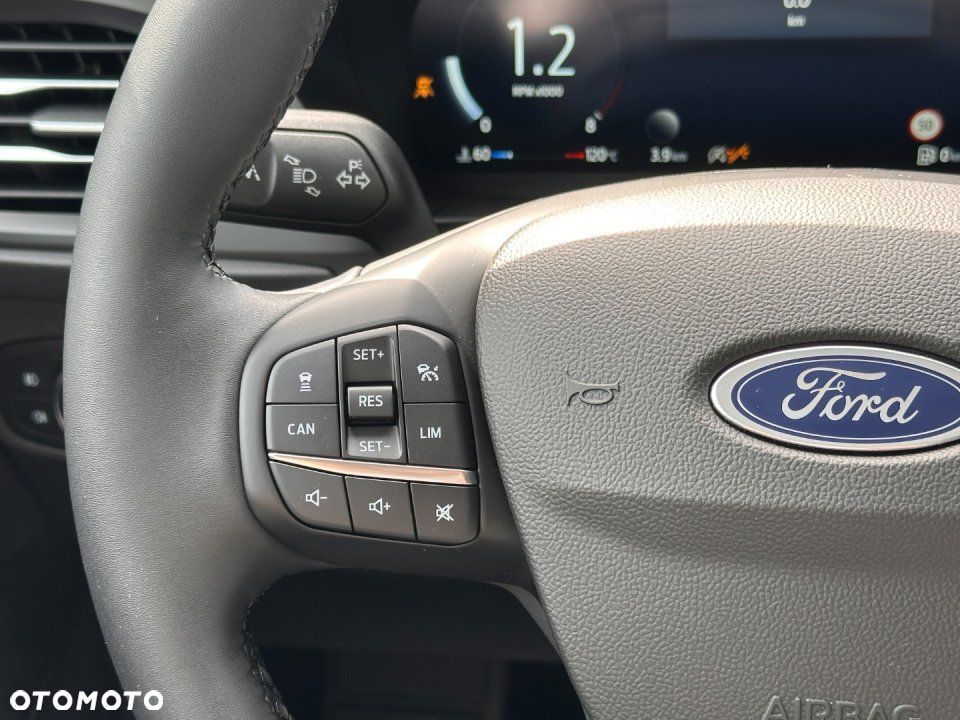 Ford Focus - 11