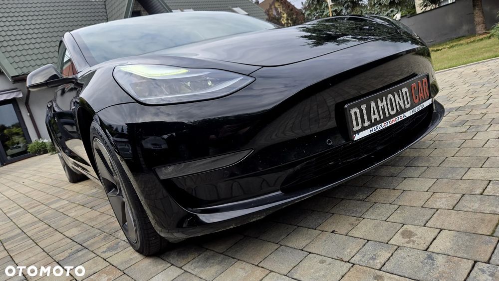 Tesla Model 3 - 6