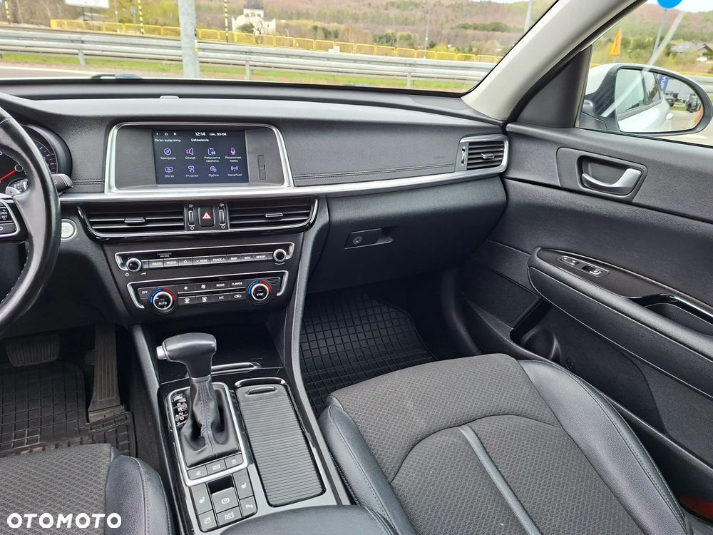 Kia Optima - 17