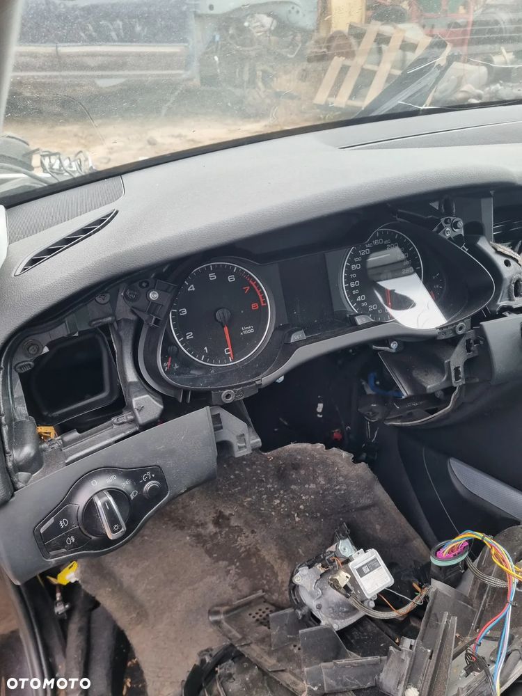 Audi A4 B8 sedan 1.8 tfsi CDHB skrzynia LLV lakier LZ7L na czesci - 8