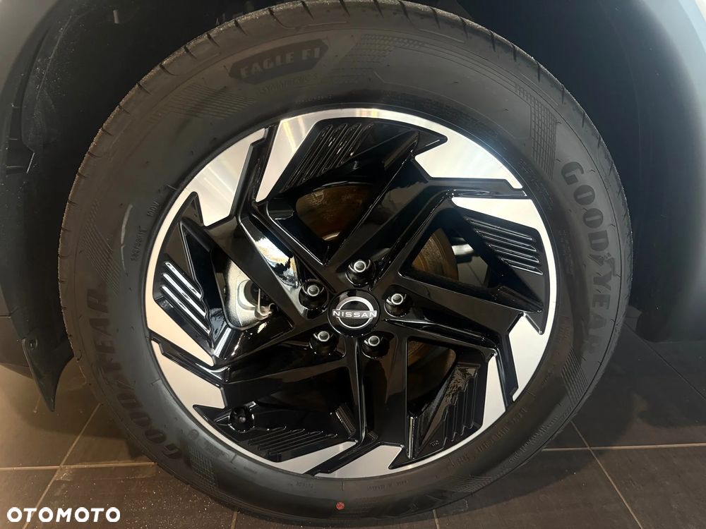 Nissan Qashqai 1.3 DIG-T MHEV N-Connecta Xtronic - 29