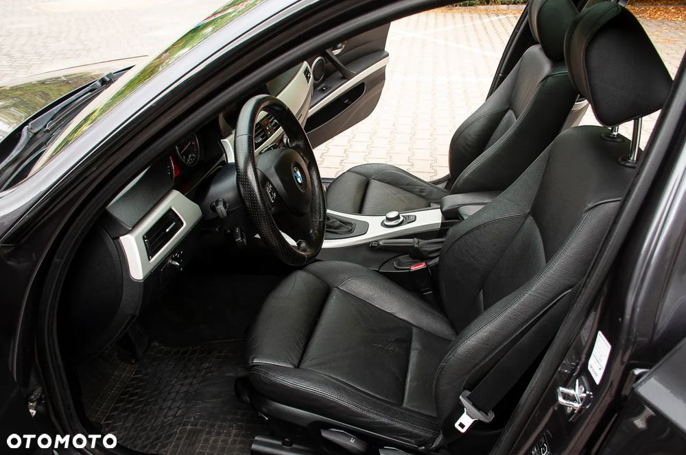 BMW Seria 3 325d DPF - 11