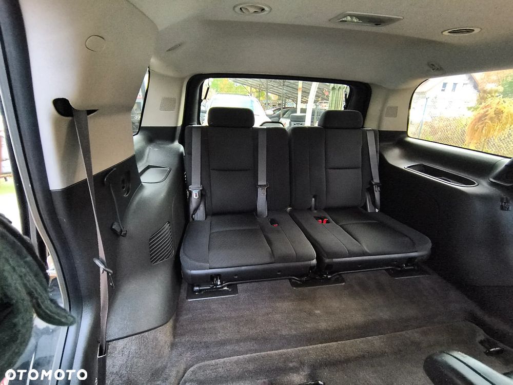 Chevrolet Tahoe - 17