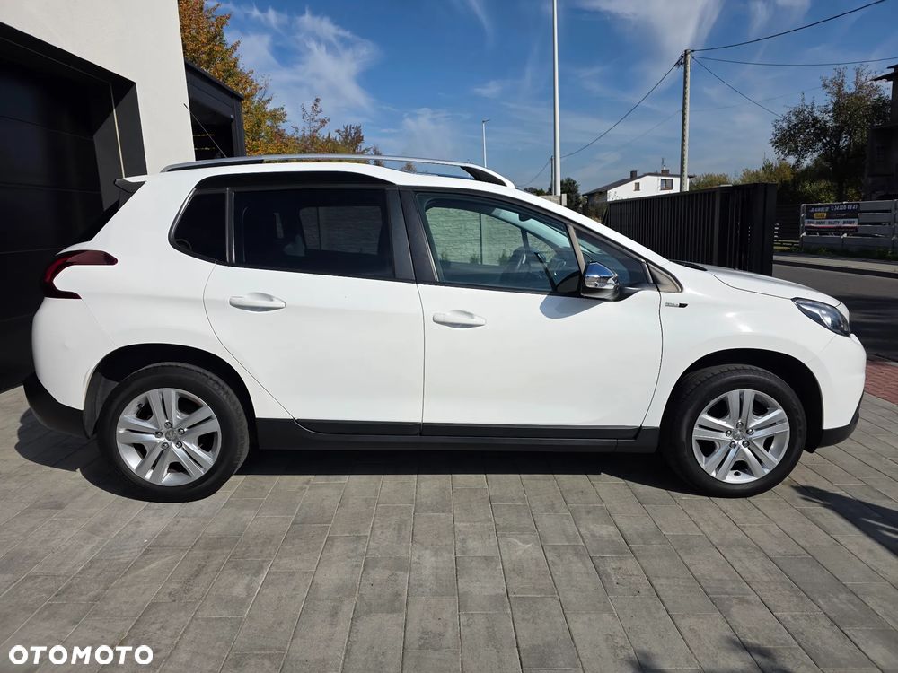 Peugeot 2008 PureTech 110 Style - 13