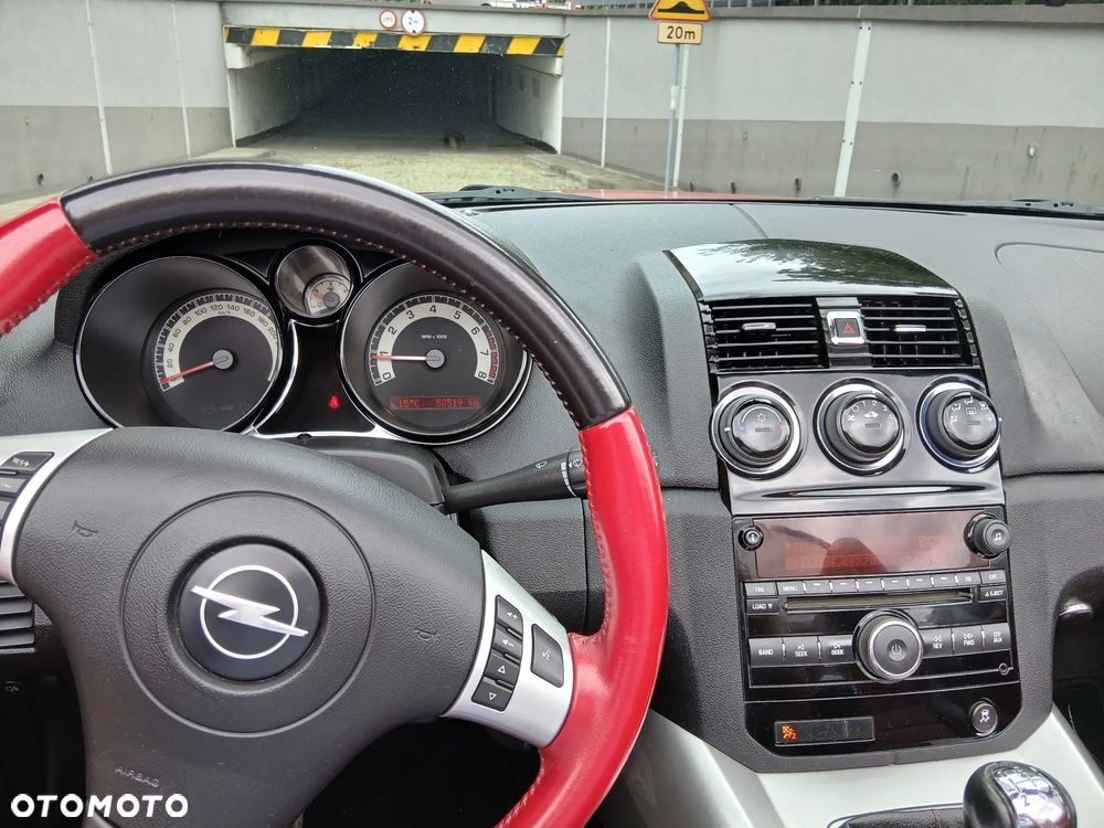 Opel GT 2.0 Turbo - 12