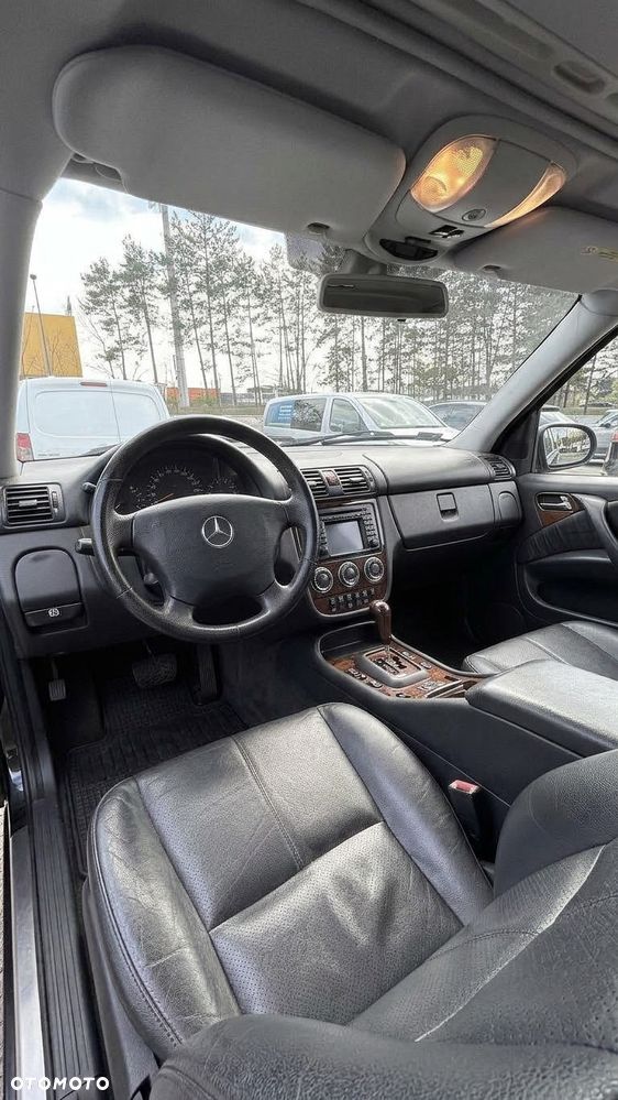 Mercedes-Benz ML - 16