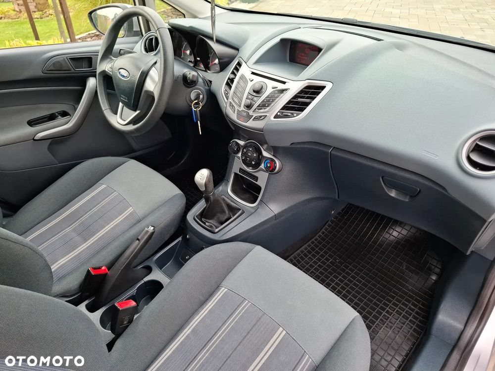 Ford Fiesta 1.25 Viva - 39