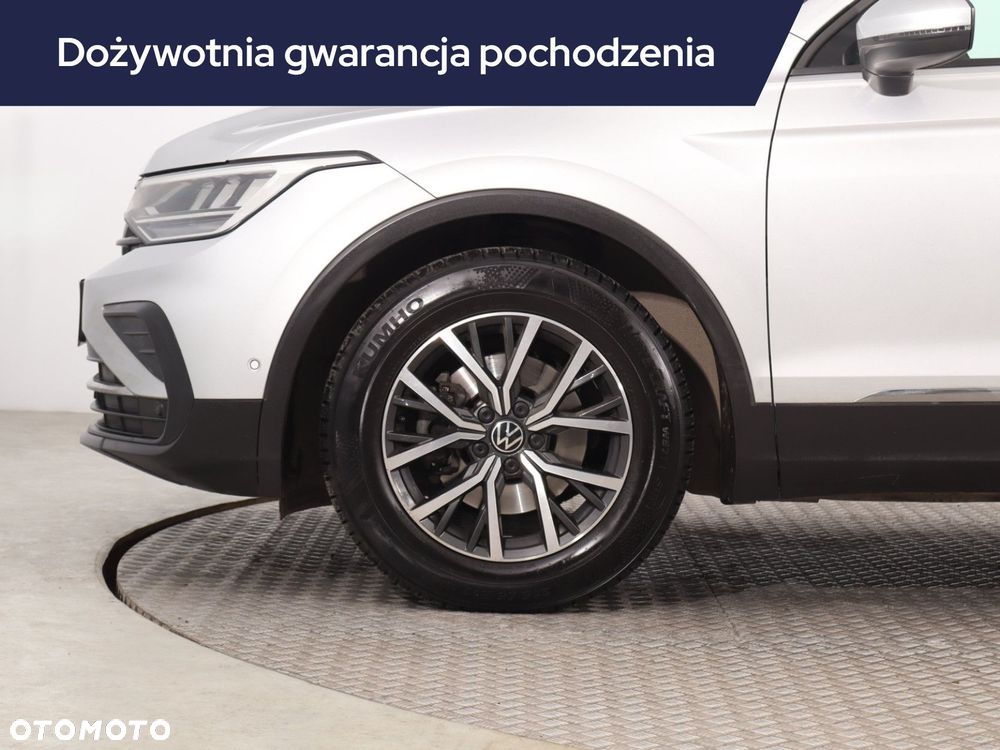 Volkswagen Tiguan - 17