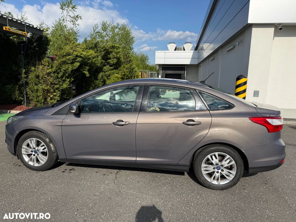 Ford Focus 1.6 Ti-VCT Titanium - 9