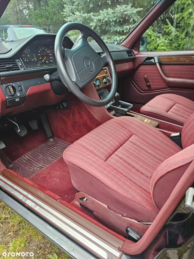 Mercedes-Benz W124 (1984-1993) - 14